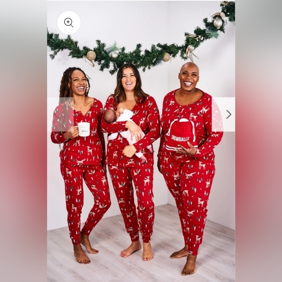 Latched Mama Holiday Jogger Set - Picture 4 of 4